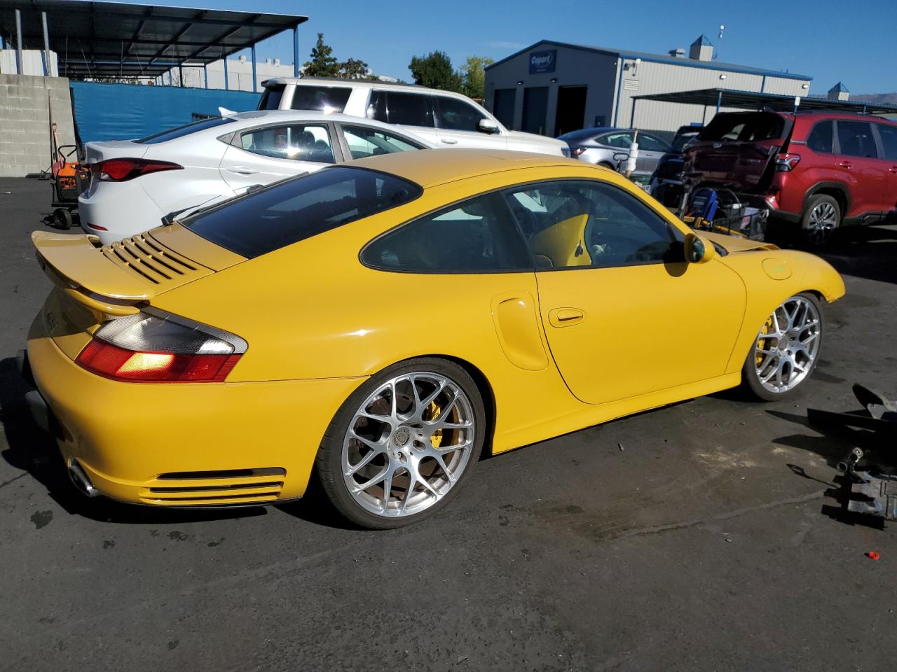 V (996) V (996)