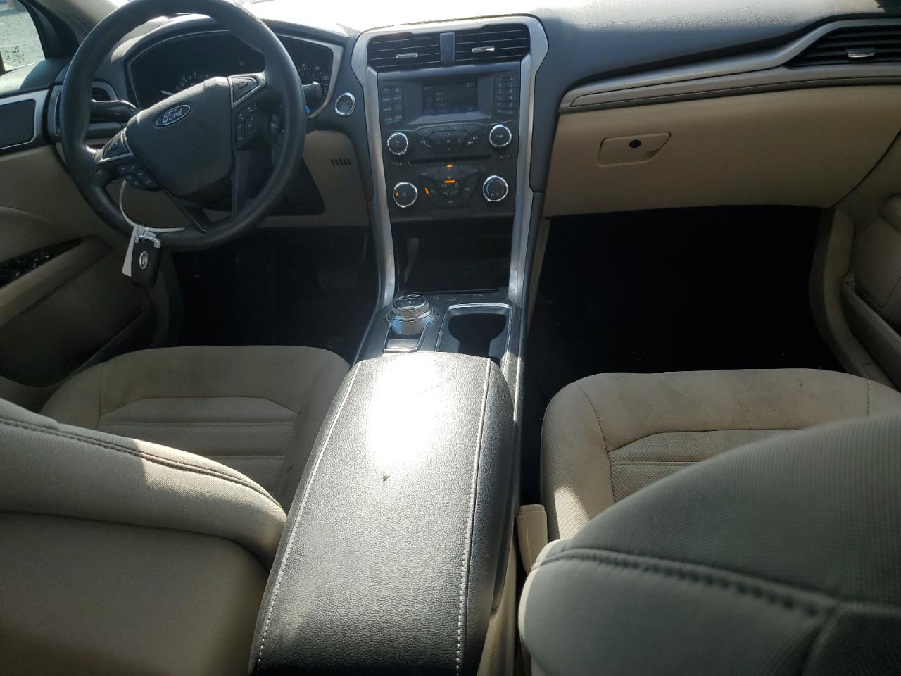 2017 Ford Fusion Se VIN: 3FA6P0HD4HR371774 Lot: 84402275