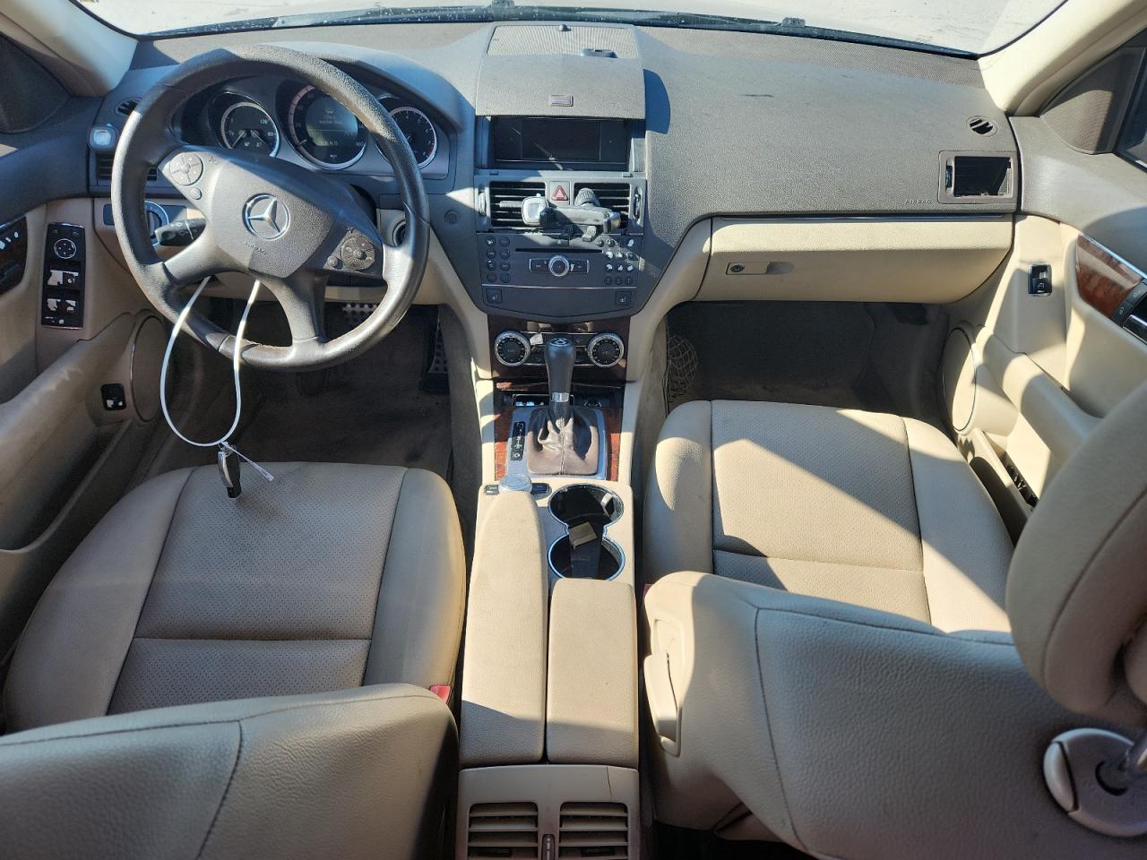 2010 Mercedes-Benz C 300 VIN: WDDGF5EB8AR112665 Lot: 89914275