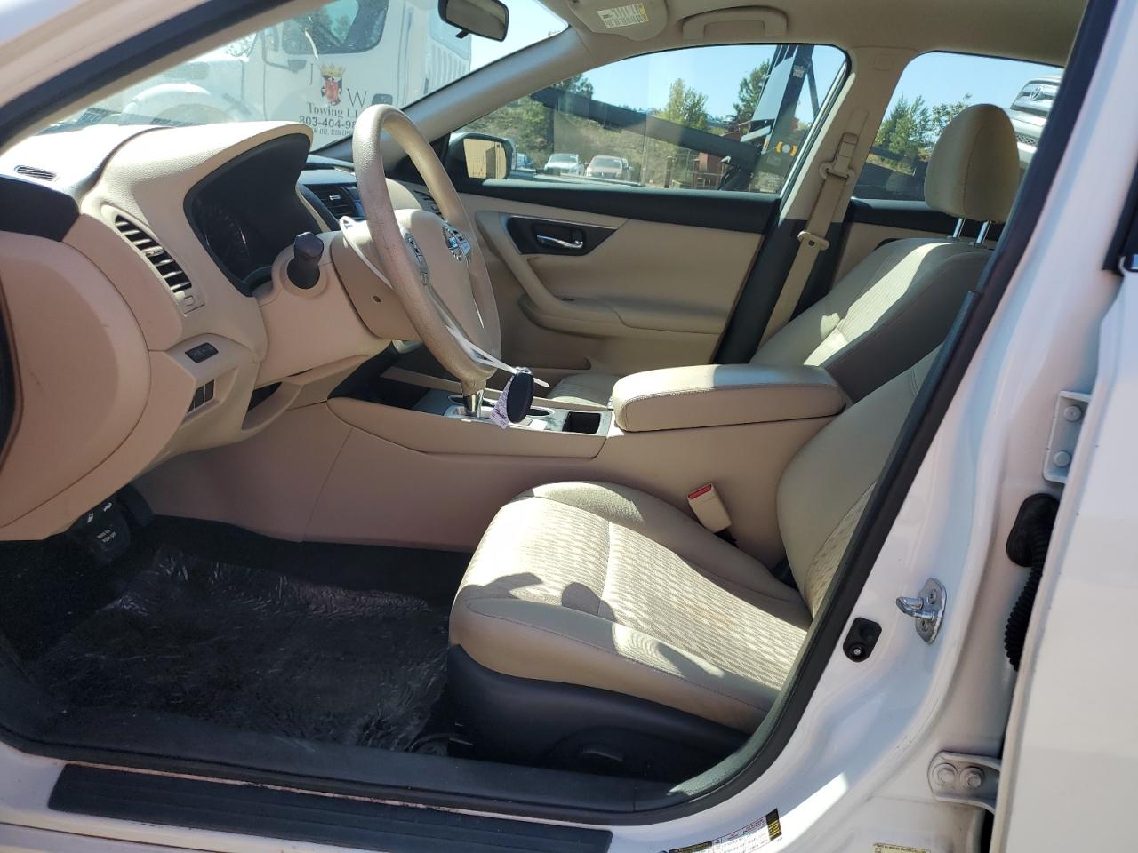 2017 Nissan Altima 2.5 VIN: 1N4AL3AP4HC170855 Lot: 84744415