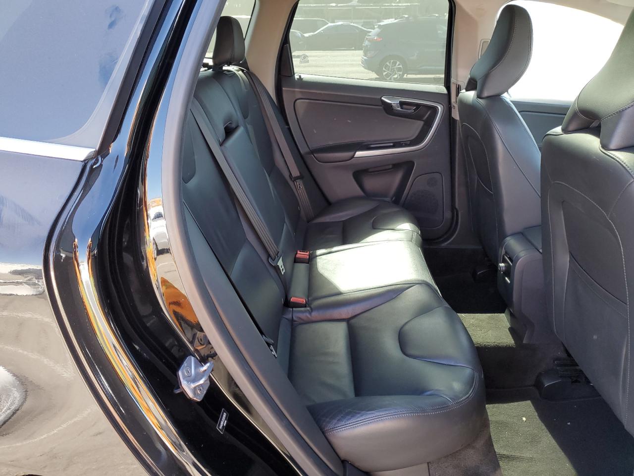 2016 Volvo Xc60 T5 Premier VIN: YV440MDK3G2820878 Lot: 82572335