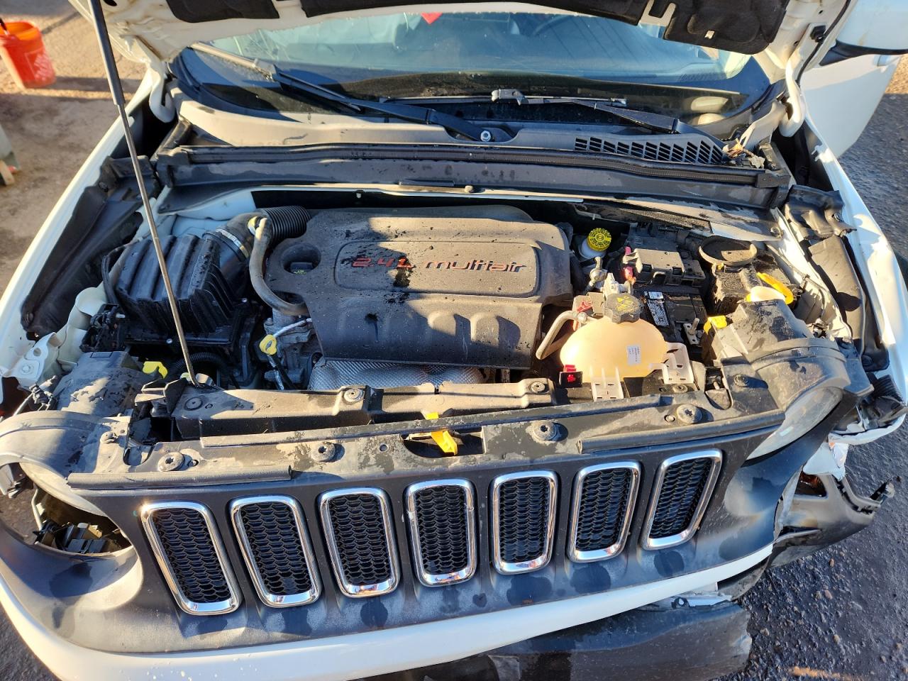 2017 Jeep Renegade Latitude VIN: ZACCJBBB6HPG12858 Lot: 84297655