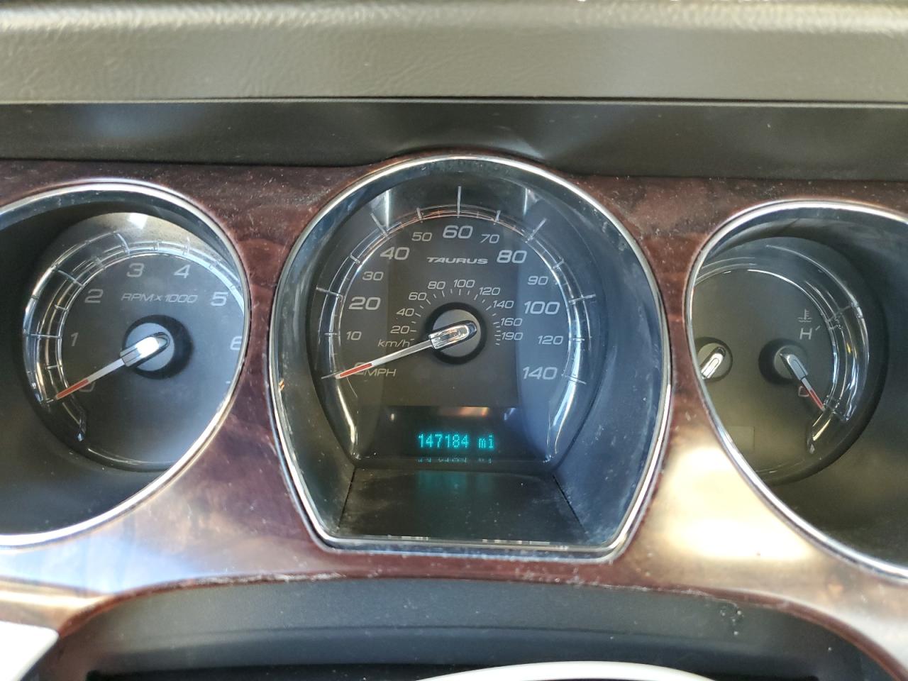 2010 Ford Taurus Limited VIN: 1FAHP2FW4AG118573 Lot: 85264505