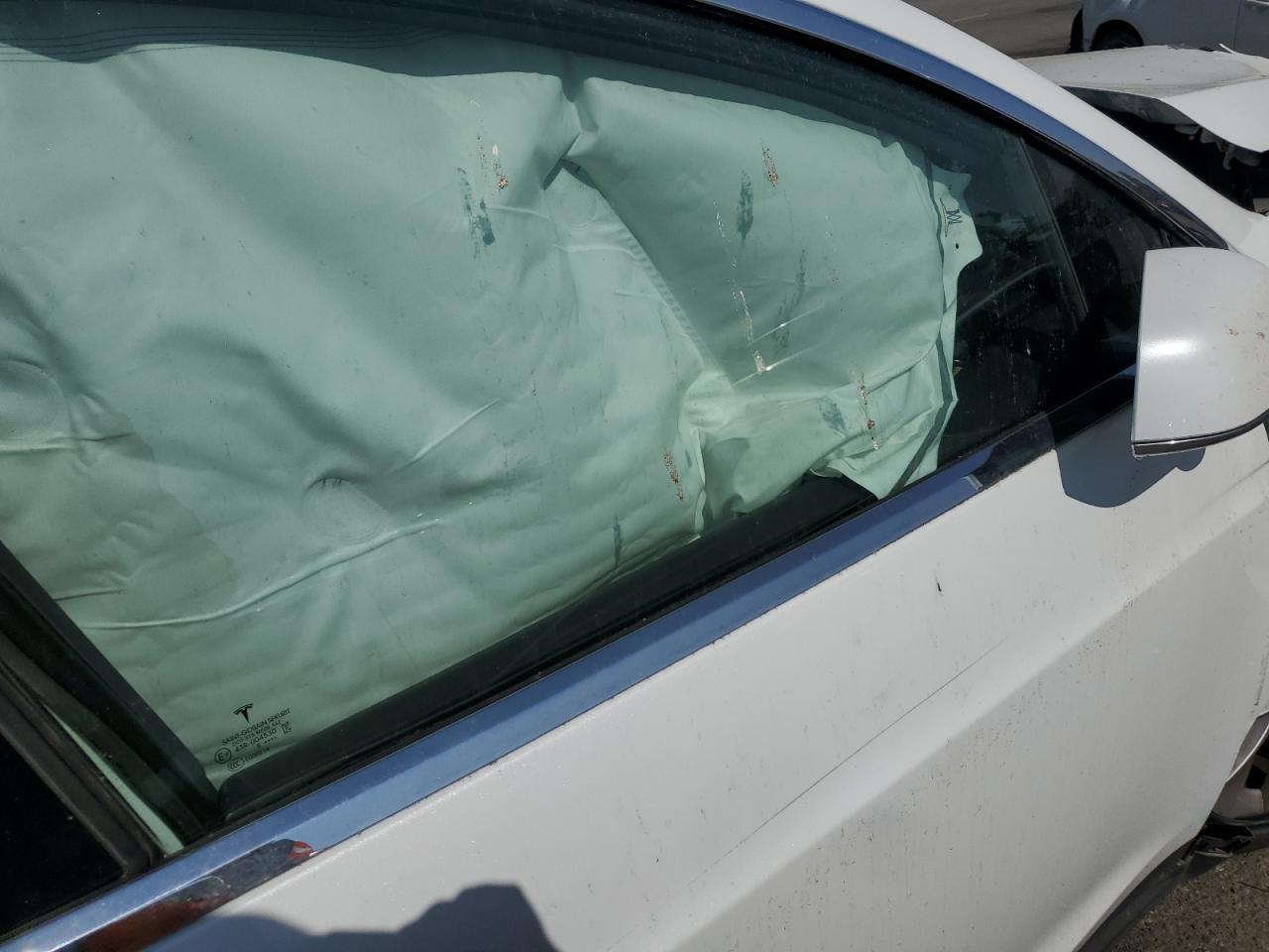 2020 Tesla Model X VIN: 5YJXCAE23LF301809 Lot: 83981085