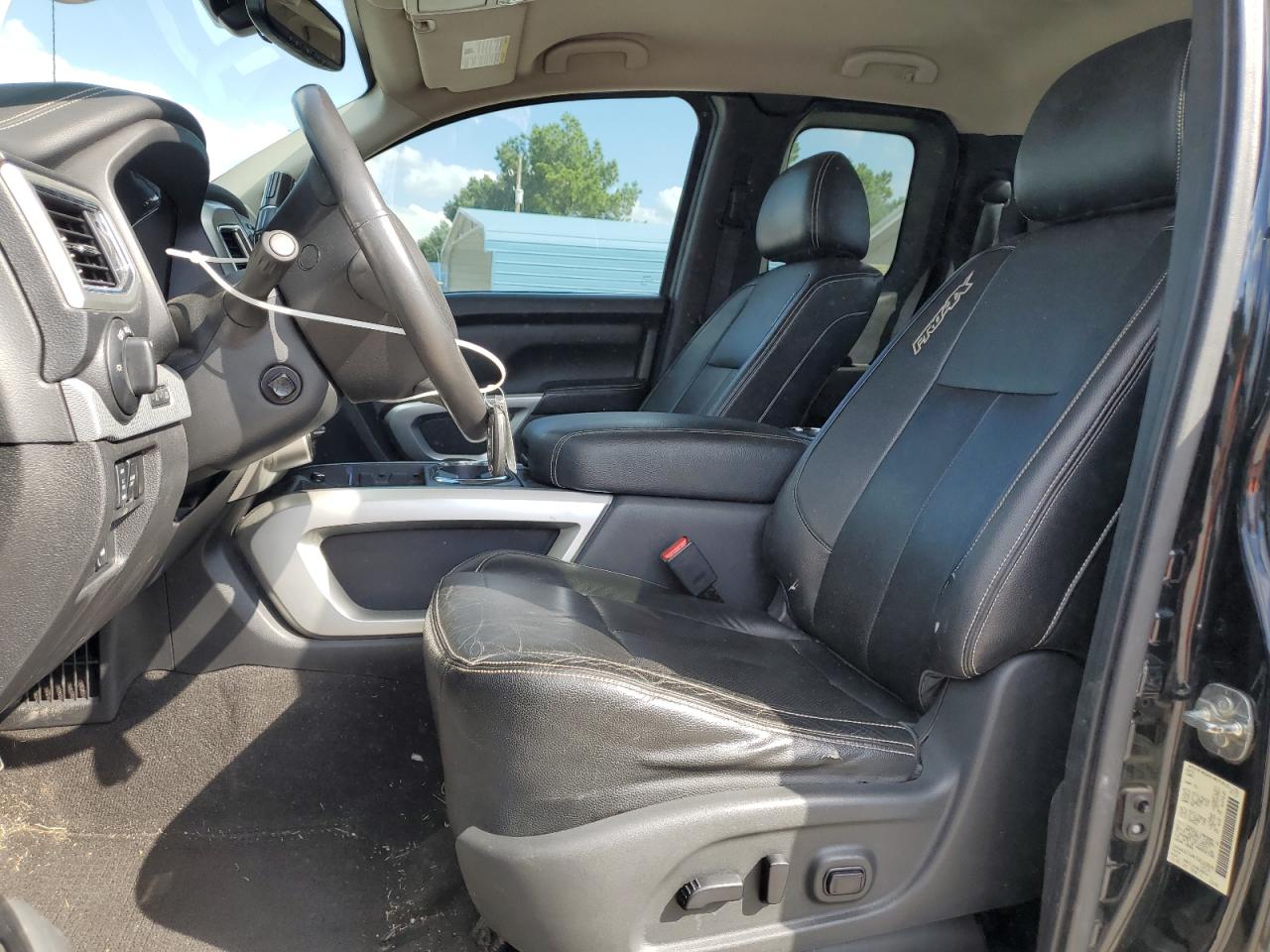 2017 Nissan Titan Sv VIN: 1N6AA1C55HN561000 Lot: 84373705