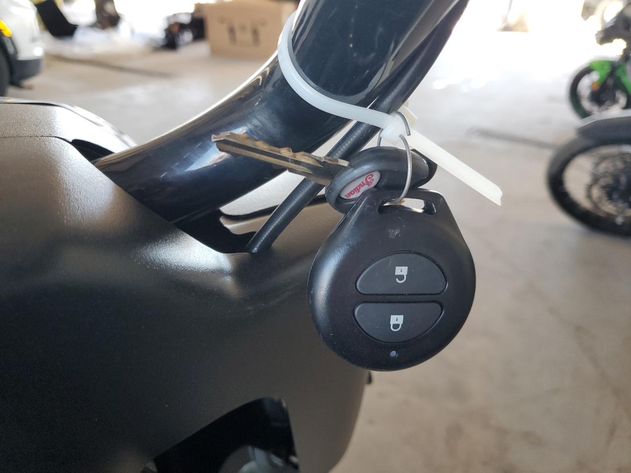 2024 Indian Motorcycle Co. Springfield Dark Horse VIN: 56KTJDBB5R3423999 Lot: 86455195