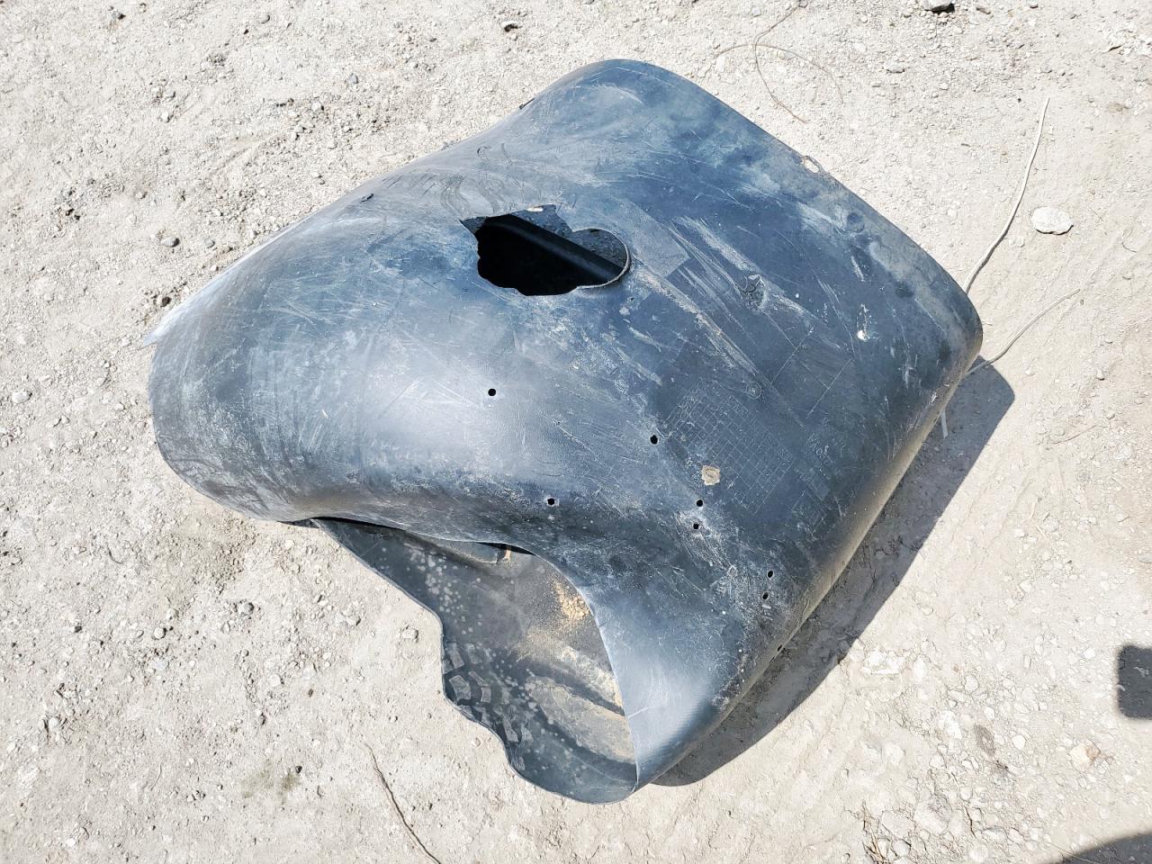 2011 Chevrolet Silverado C1500 Lt VIN: 1GCRCSE09BZ387570 Lot: 84000075