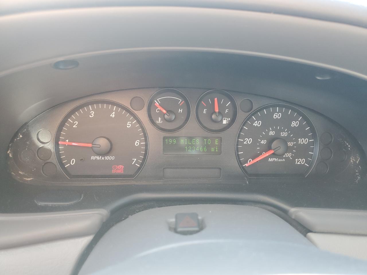 2005 Ford Taurus Se VIN: 1FAFP53275A183095 Lot: 85647985