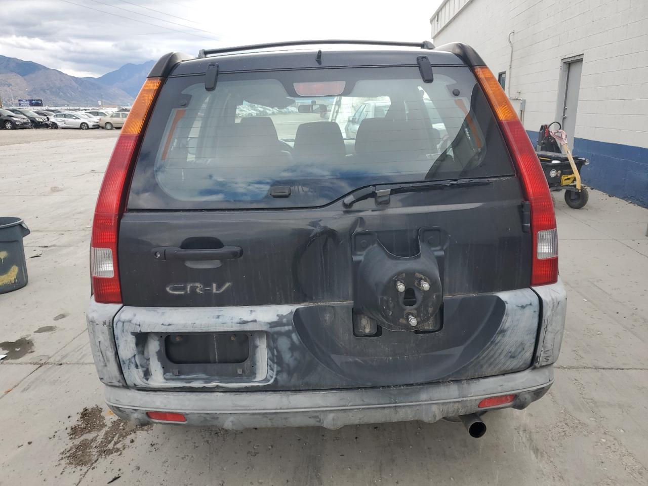 2002 Honda Cr-V Lx VIN: JHLRD68462C012082 Lot: 82192335