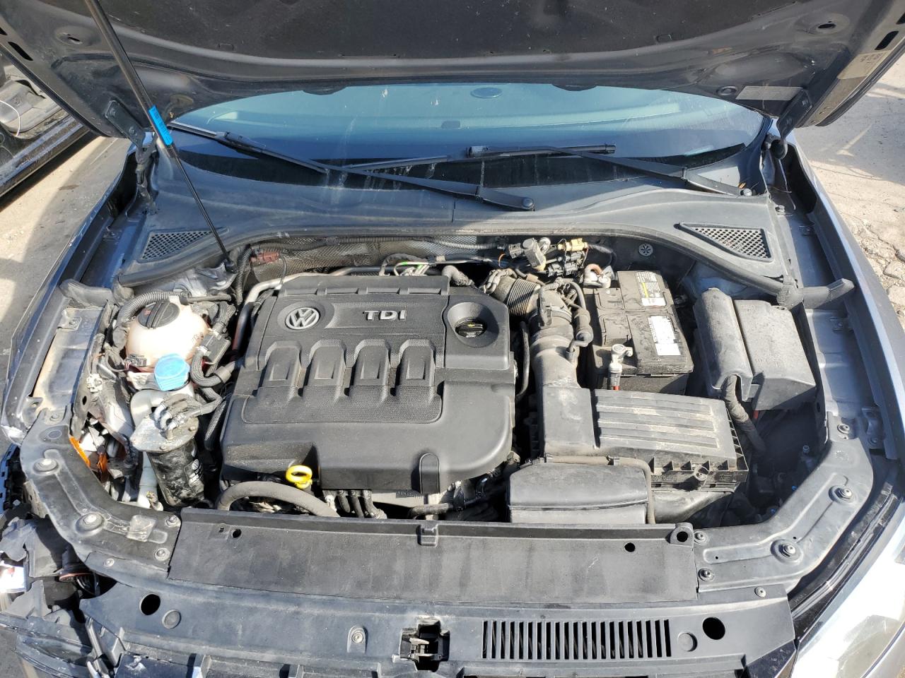 2015 Volkswagen Passat Se VIN: 1VWBV7A31FC034710 Lot: 82497095