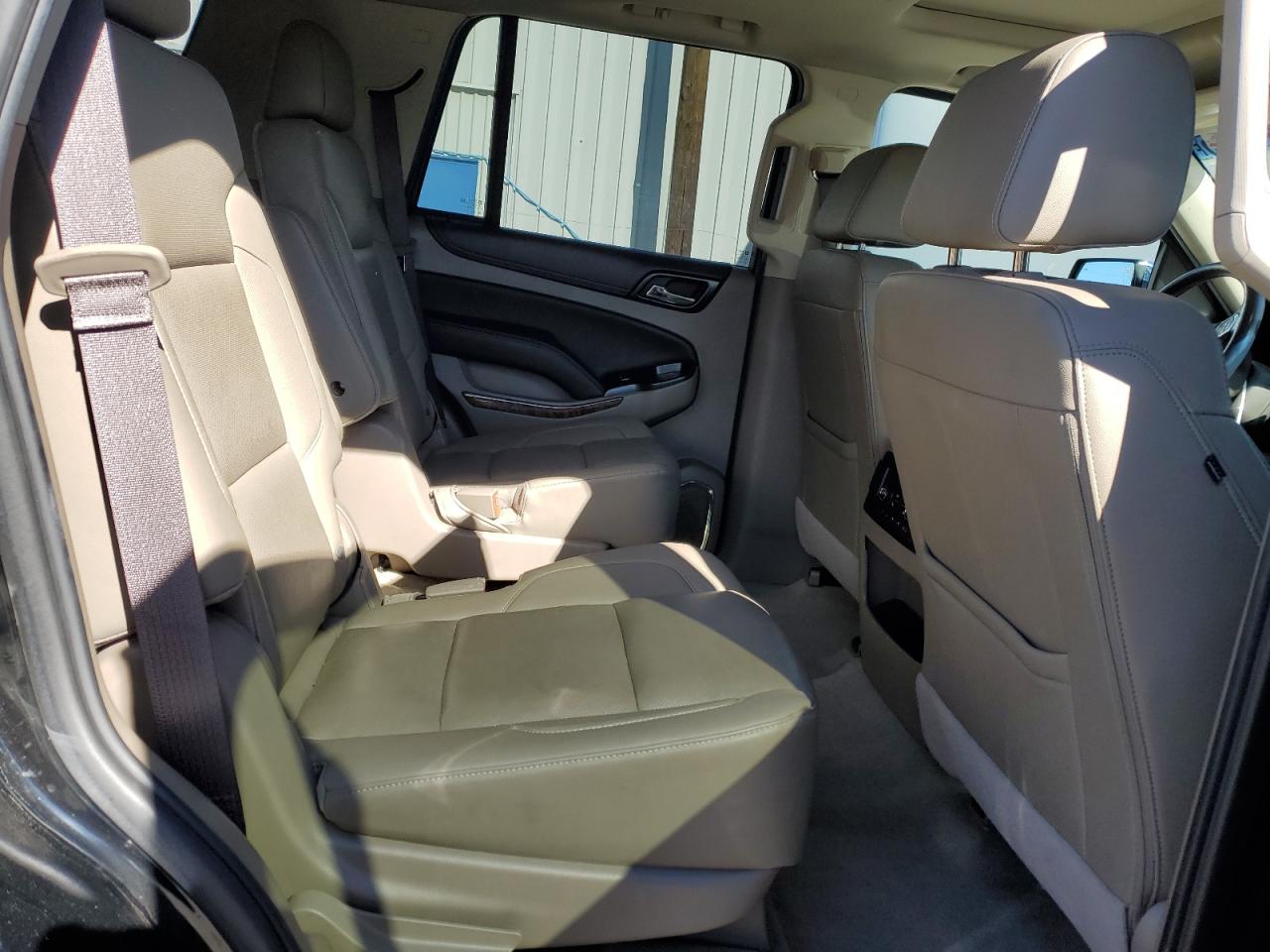 2017 Chevrolet Tahoe K1500 Premier VIN: 1GNSKCKC2HR371526 Lot: 87474145