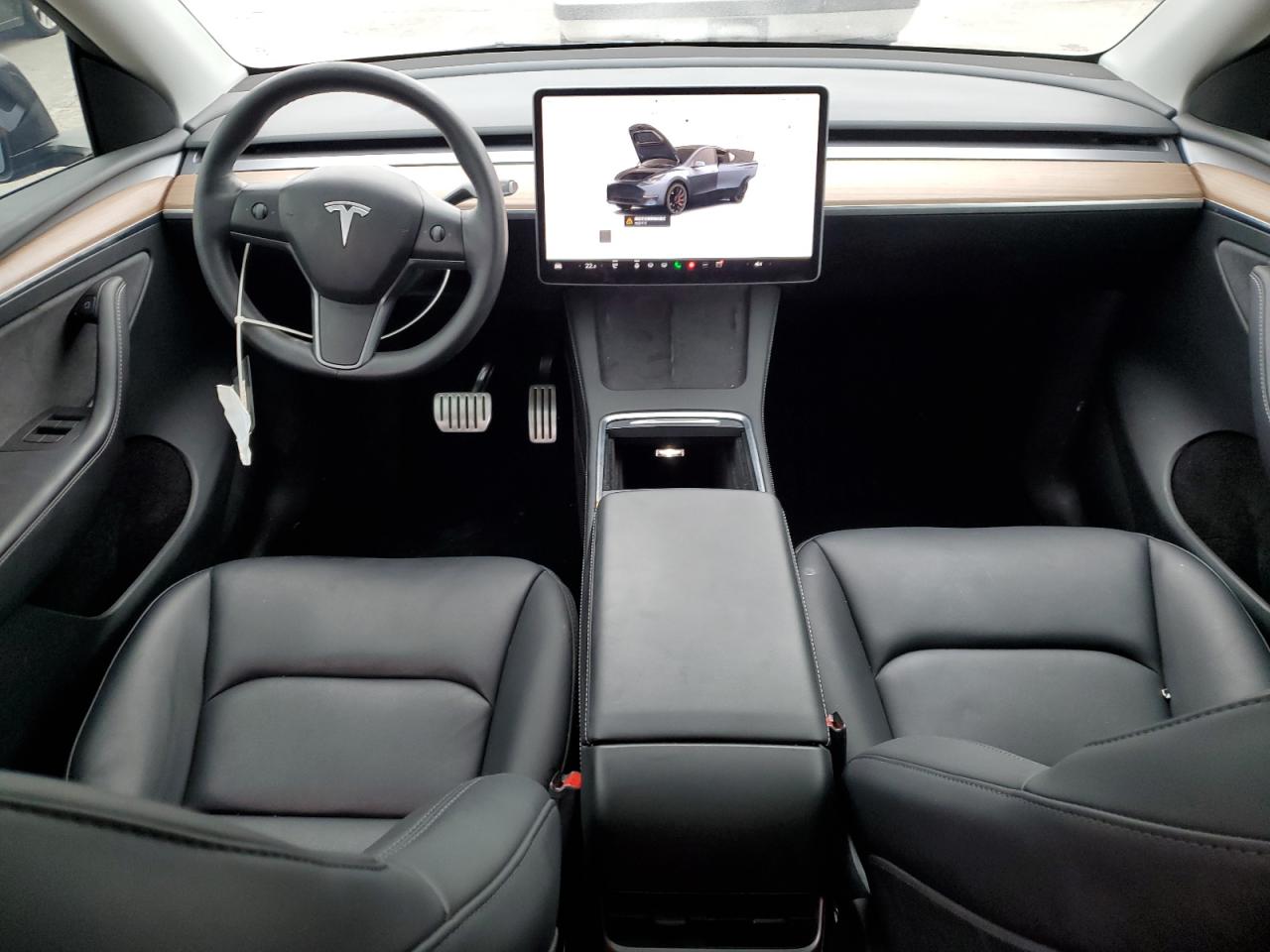 2024 Tesla Model Y VIN: 7SAYGDEF8RF024552 Lot: 84831805