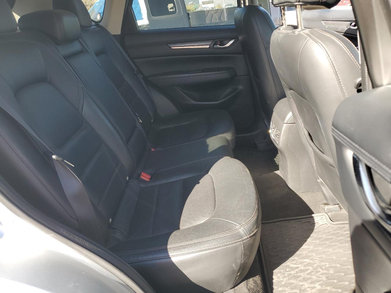 2018 Mazda Cx-5 Grand Touring VIN: JM3KFBDMXJ0328924 Lot: 82267805