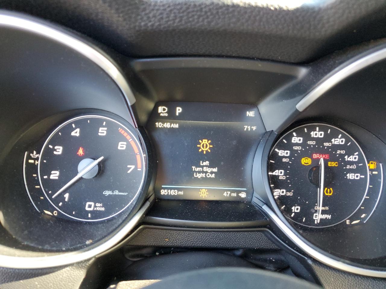 2019 Alfa Romeo Stelvio VIN: ZASPAKAN1K7C31556 Lot: 82388665