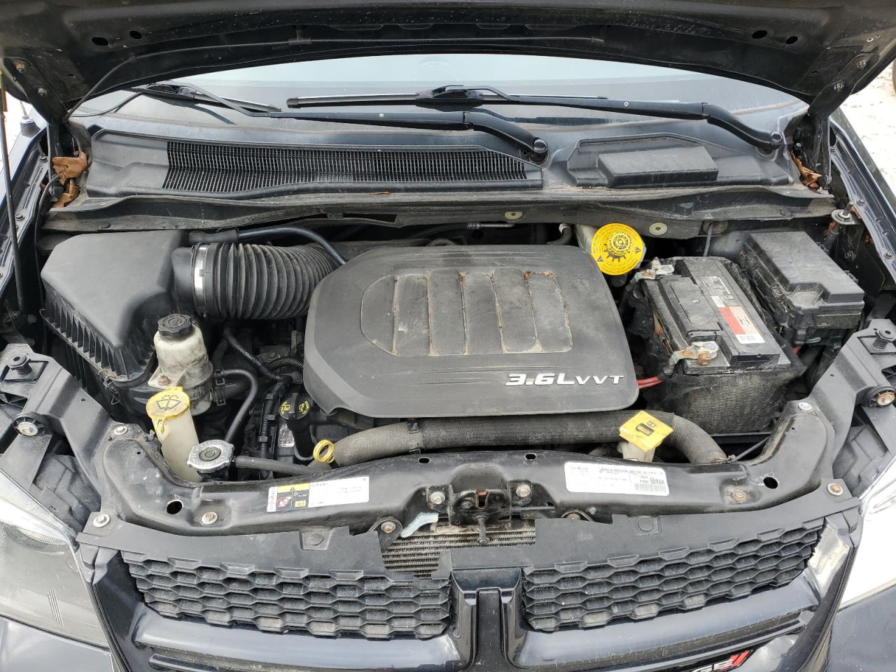 2016 Dodge Grand Caravan R/T VIN: 2C4RDGEG7GR352583 Lot: 90637295