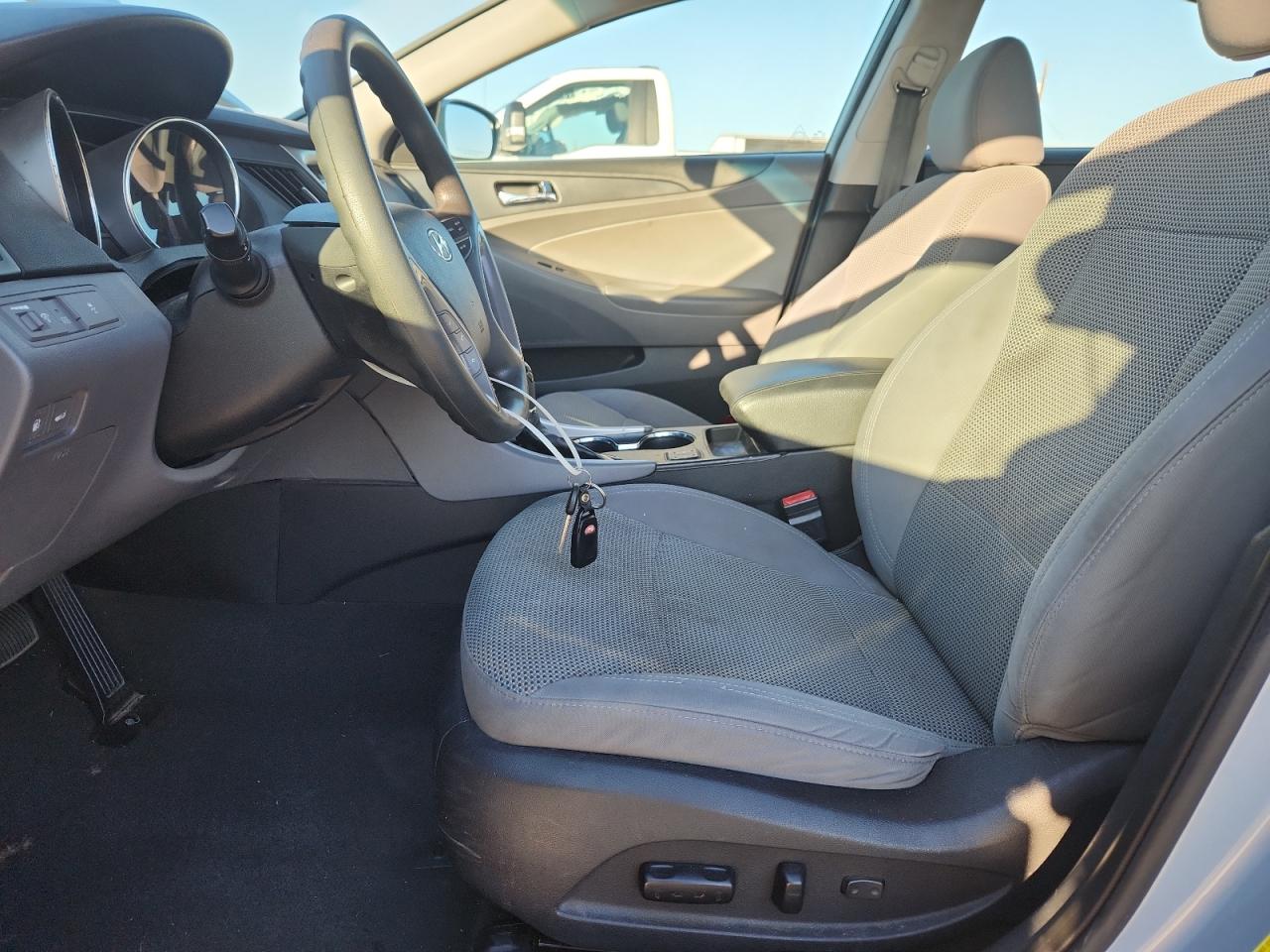2013 Hyundai Sonata Gls VIN: 5NPEB4AC3DH745608 Lot: 82635305