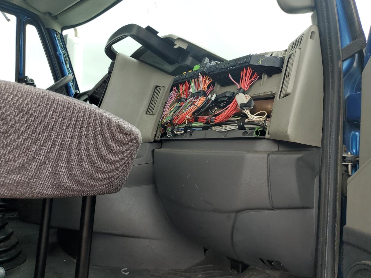 2016 International Prostar Semi Truck VIN: 3HCDJAPR6GL377019 Lot: 83944745