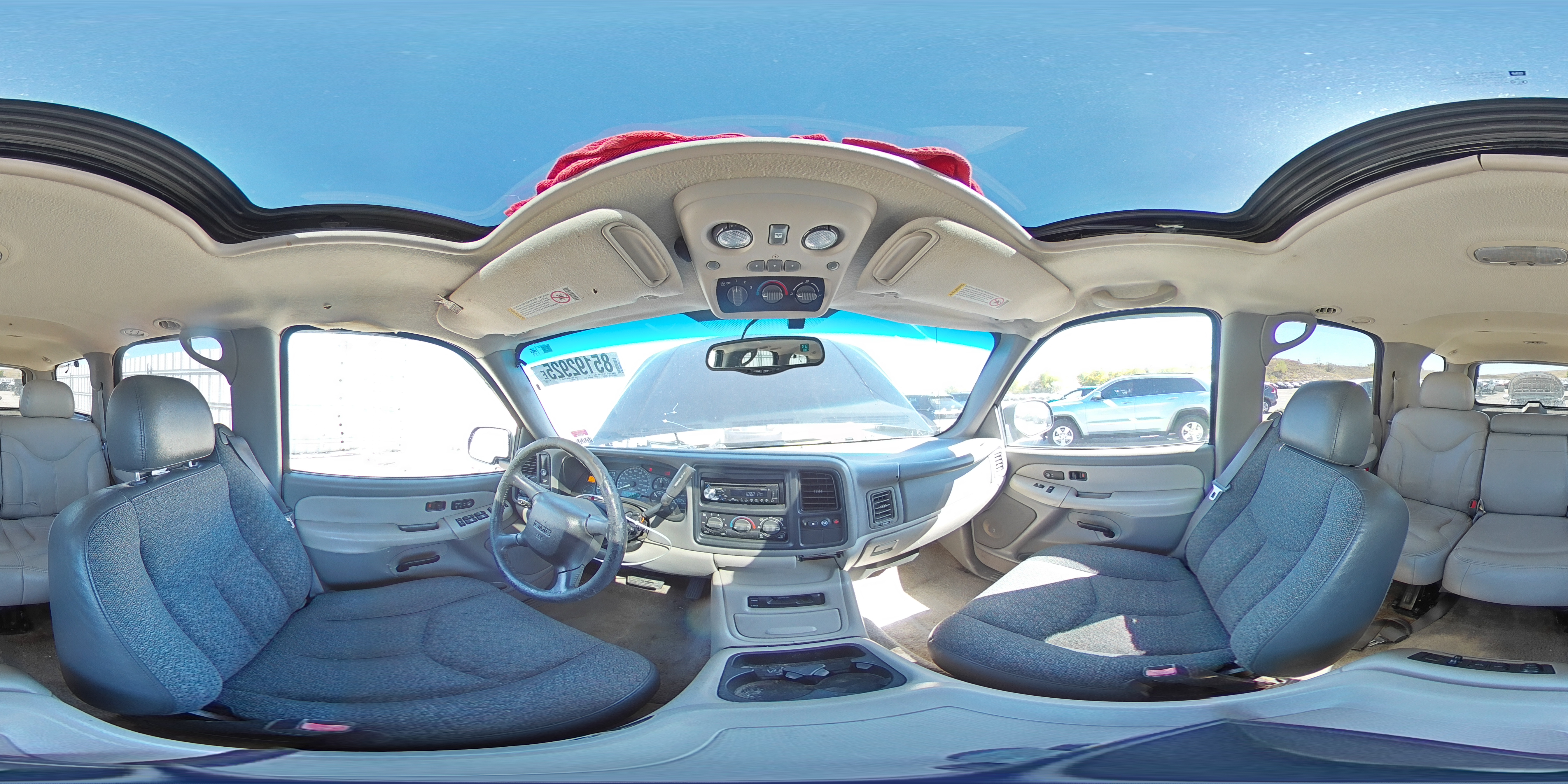 2000 GMC Yukon VIN: 1GKEC13T6YJ150763 Lot: 85192925