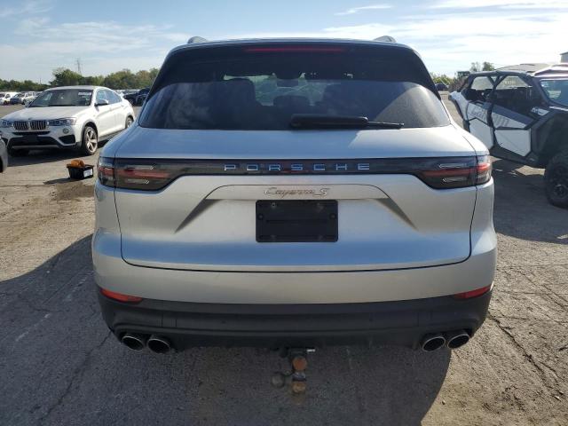  PORSCHE CAYENNE 2019 Srebrny