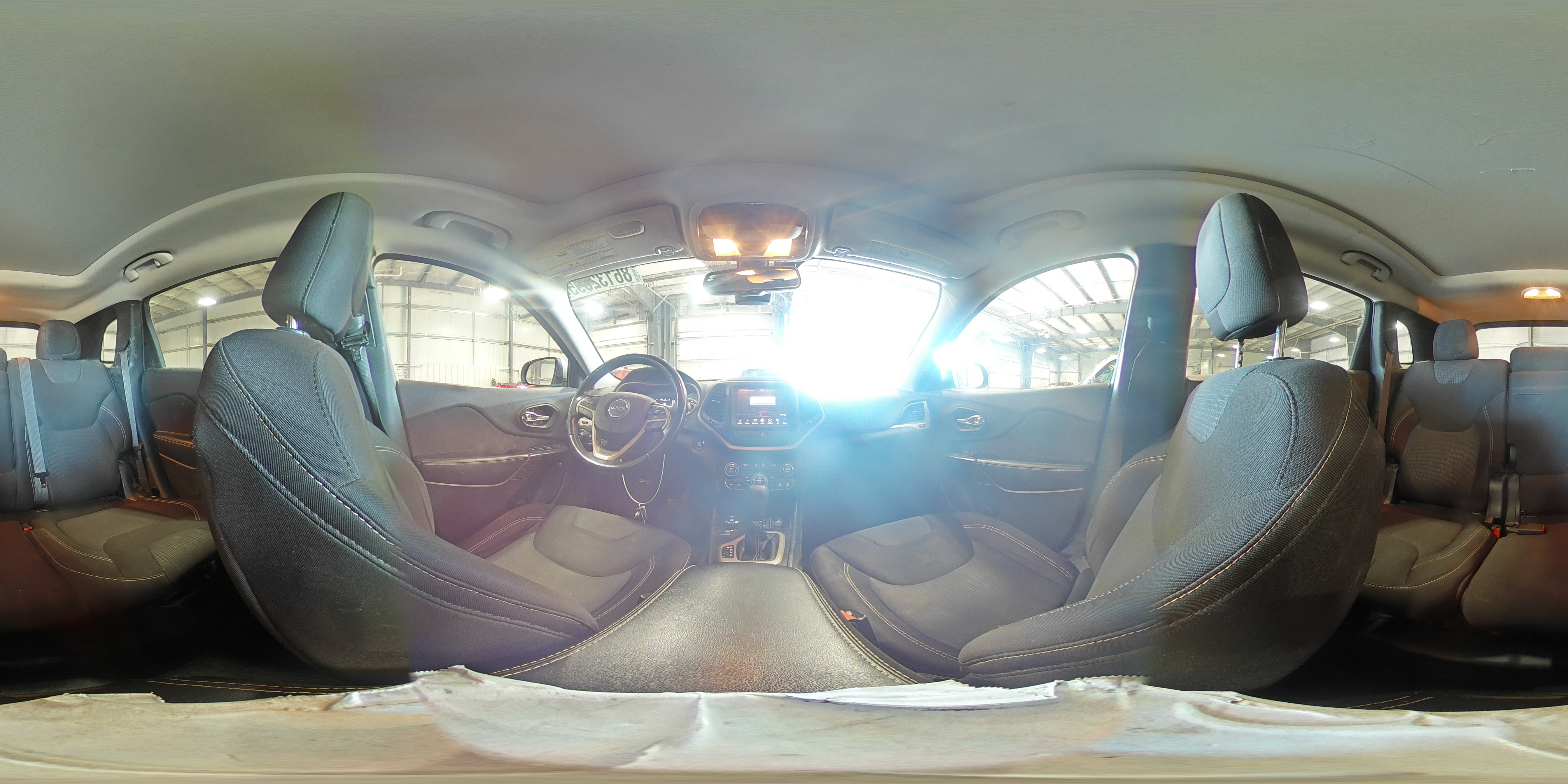 2015 Jeep Cherokee Latitude VIN: 1C4PJMCS1FW601536 Lot: 86132695