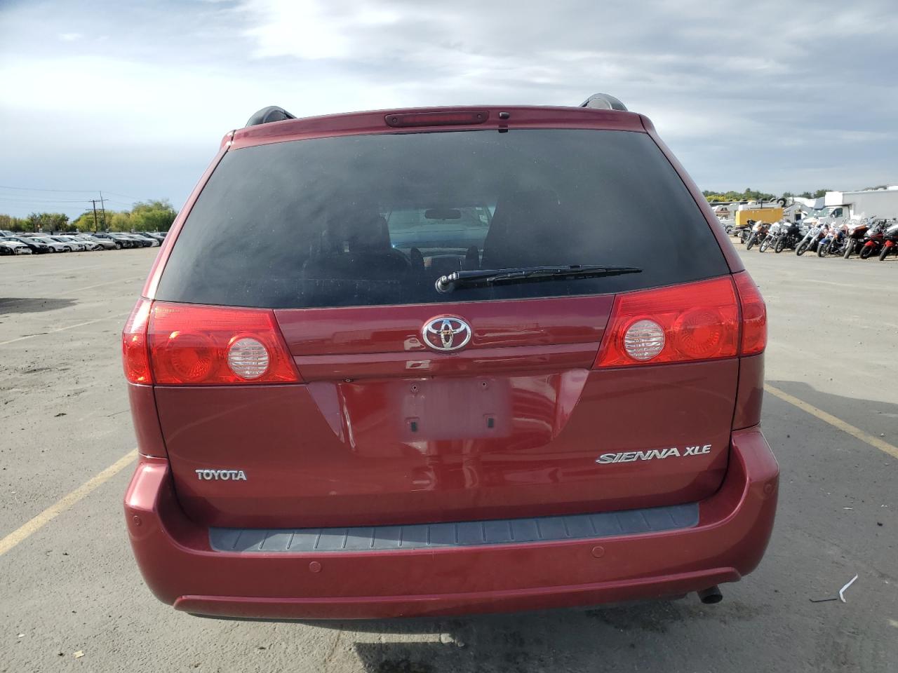 2010 Toyota Sienna Xle VIN: 5TDYK4CC1AS342159 Lot: 84412115