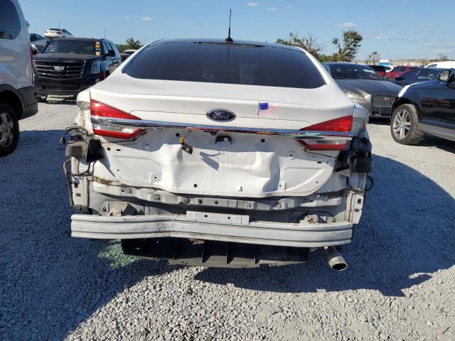  FORD FUSION 2018 Белы