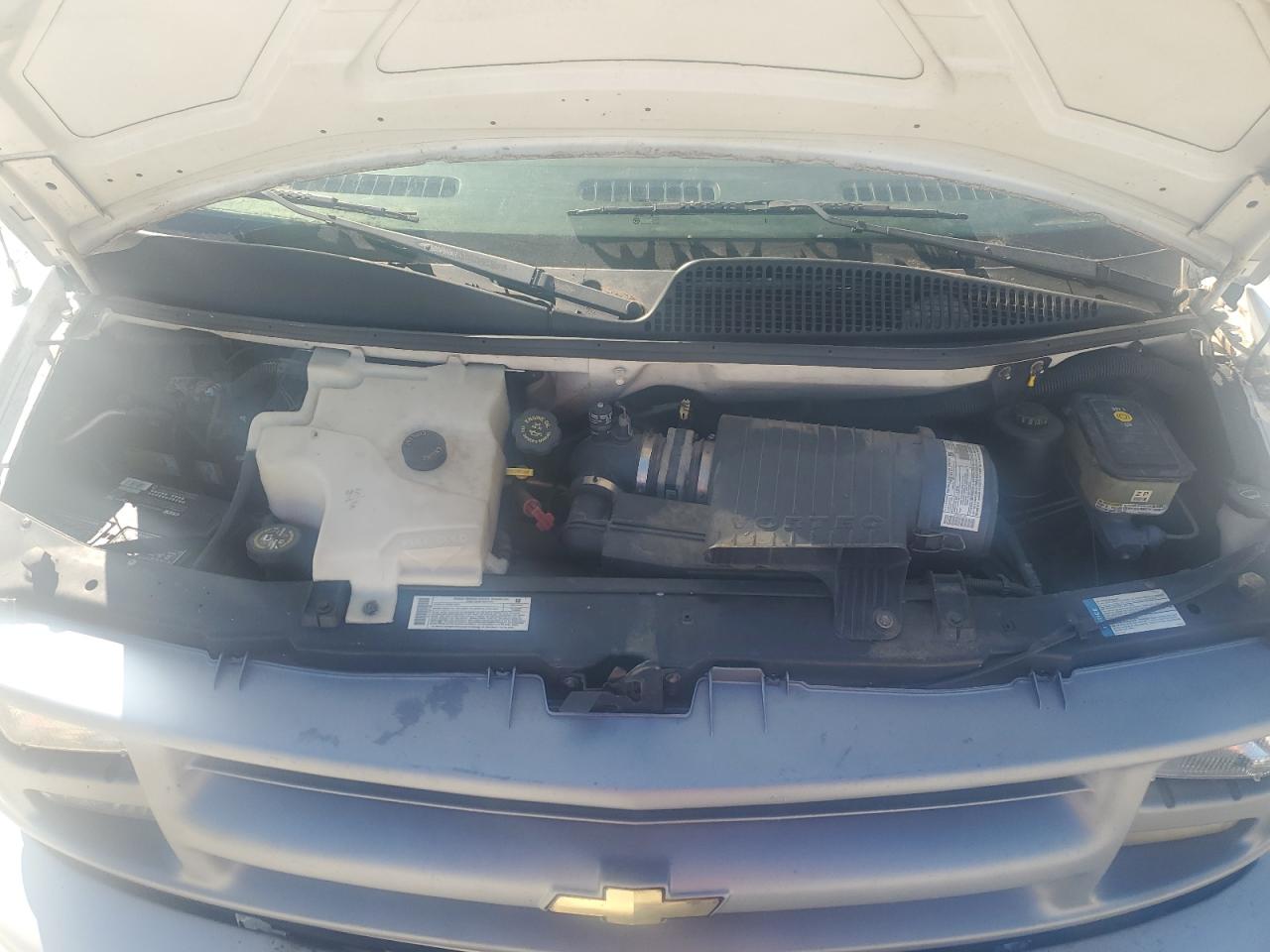 2002 Chevrolet Express G1500 VIN: 1GCFG15M021132583 Lot: 84709865