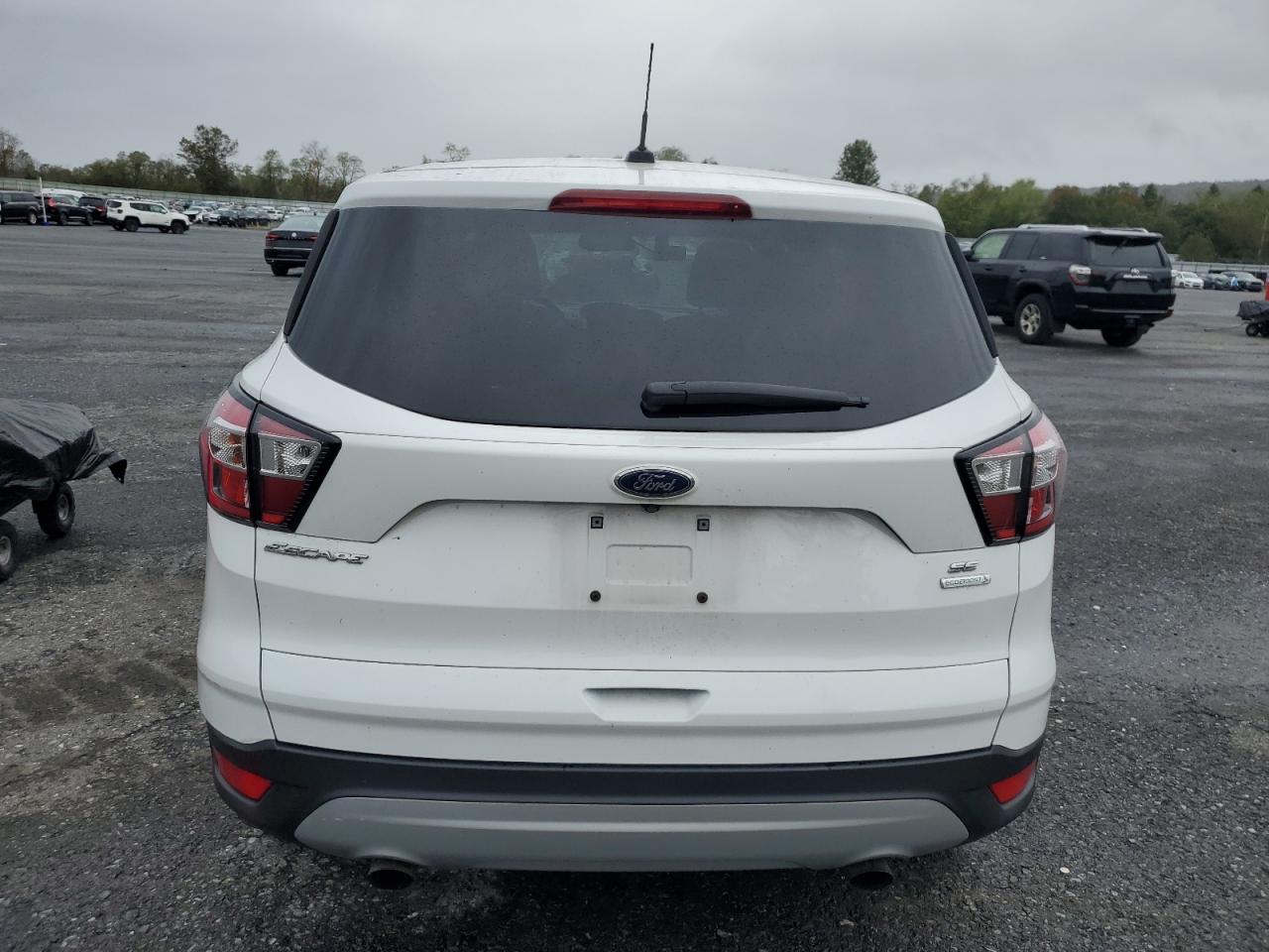 2017 Ford Escape Se VIN: 1FMCU0GD9HUD17155 Lot: 82302315