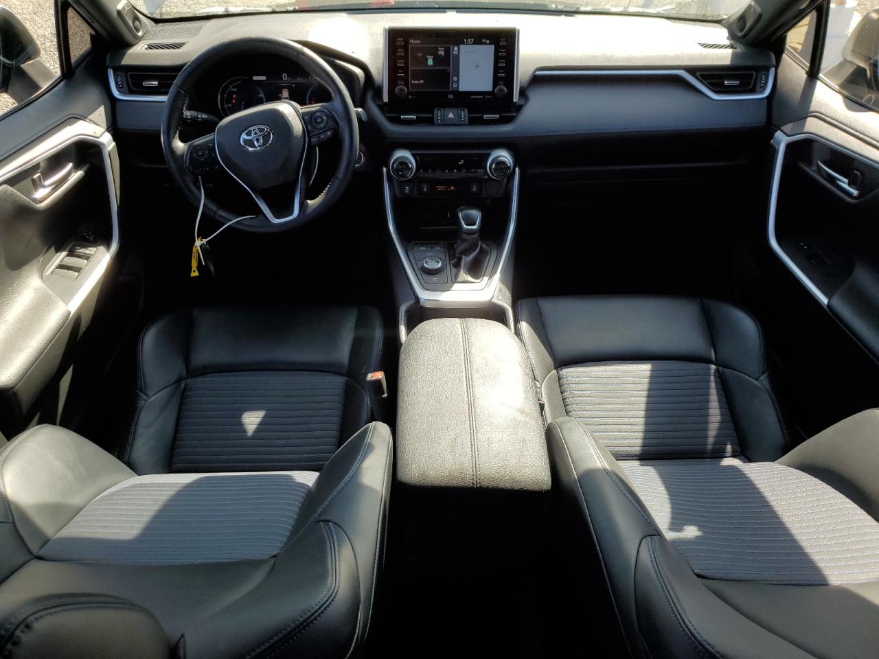 2020 Toyota Rav4 Xse VIN: JTMEWRFV5LD549721 Lot: 90297375