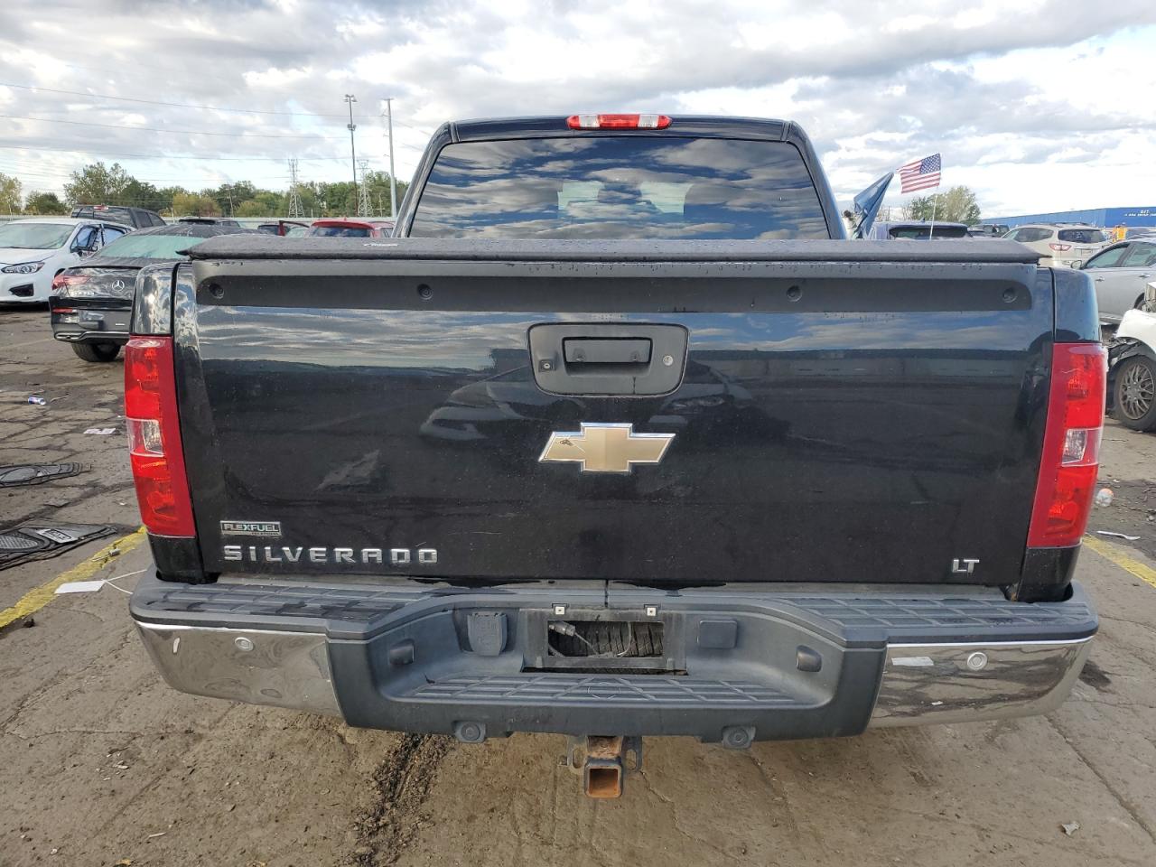 2011 Chevrolet Silverado K1500 Lt VIN: 3GCPKSE3XBG329617 Lot: 85758275