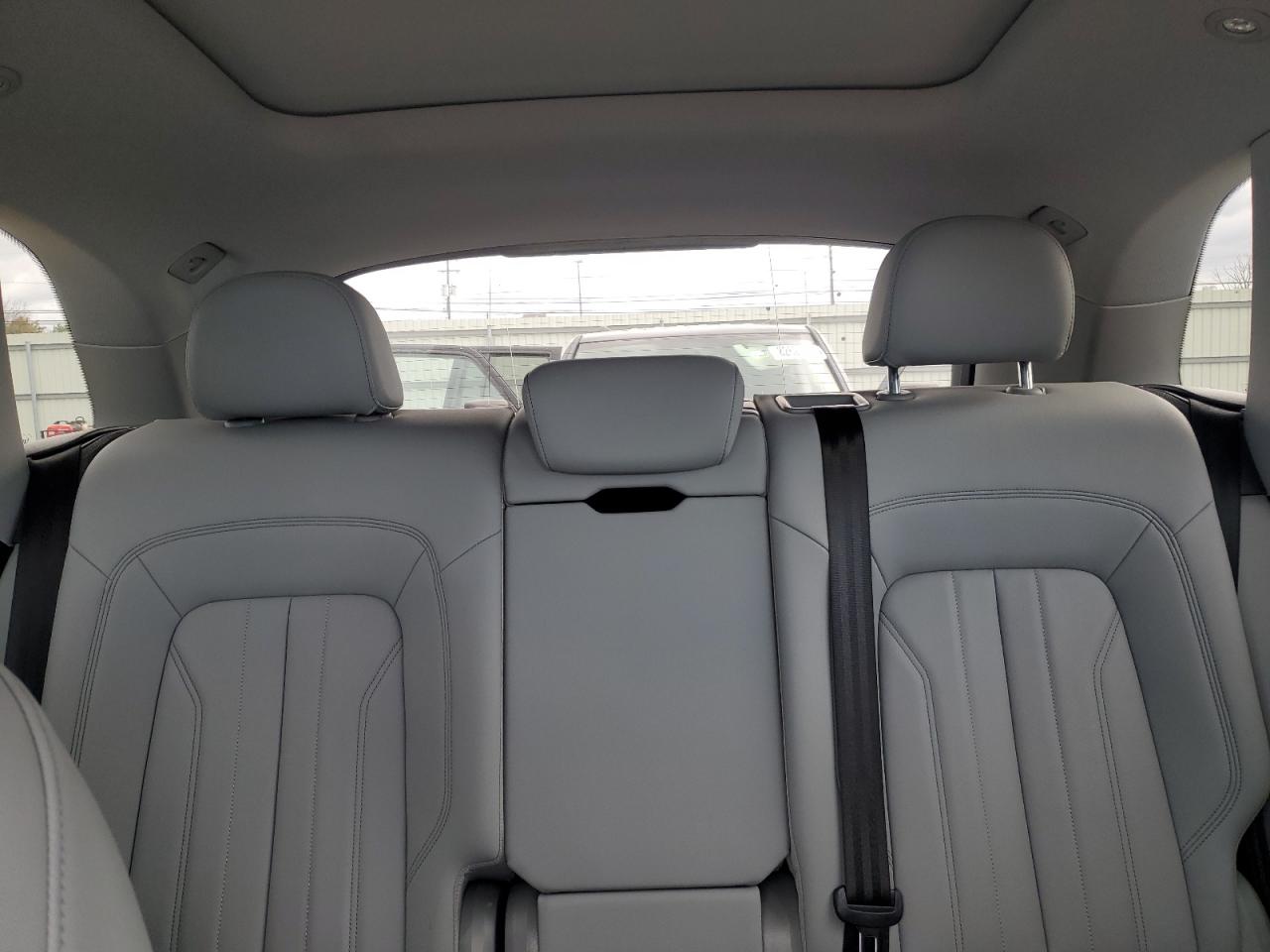 2022 Audi Q5 Premium 45 VIN: WA1GAAFY7N2087979 Lot: 86898795