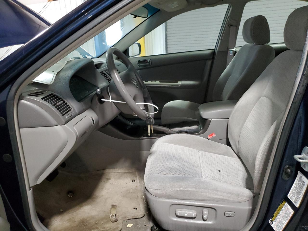 2004 Toyota Camry Le VIN: 4T1BF32K64U062407 Lot: 90458385