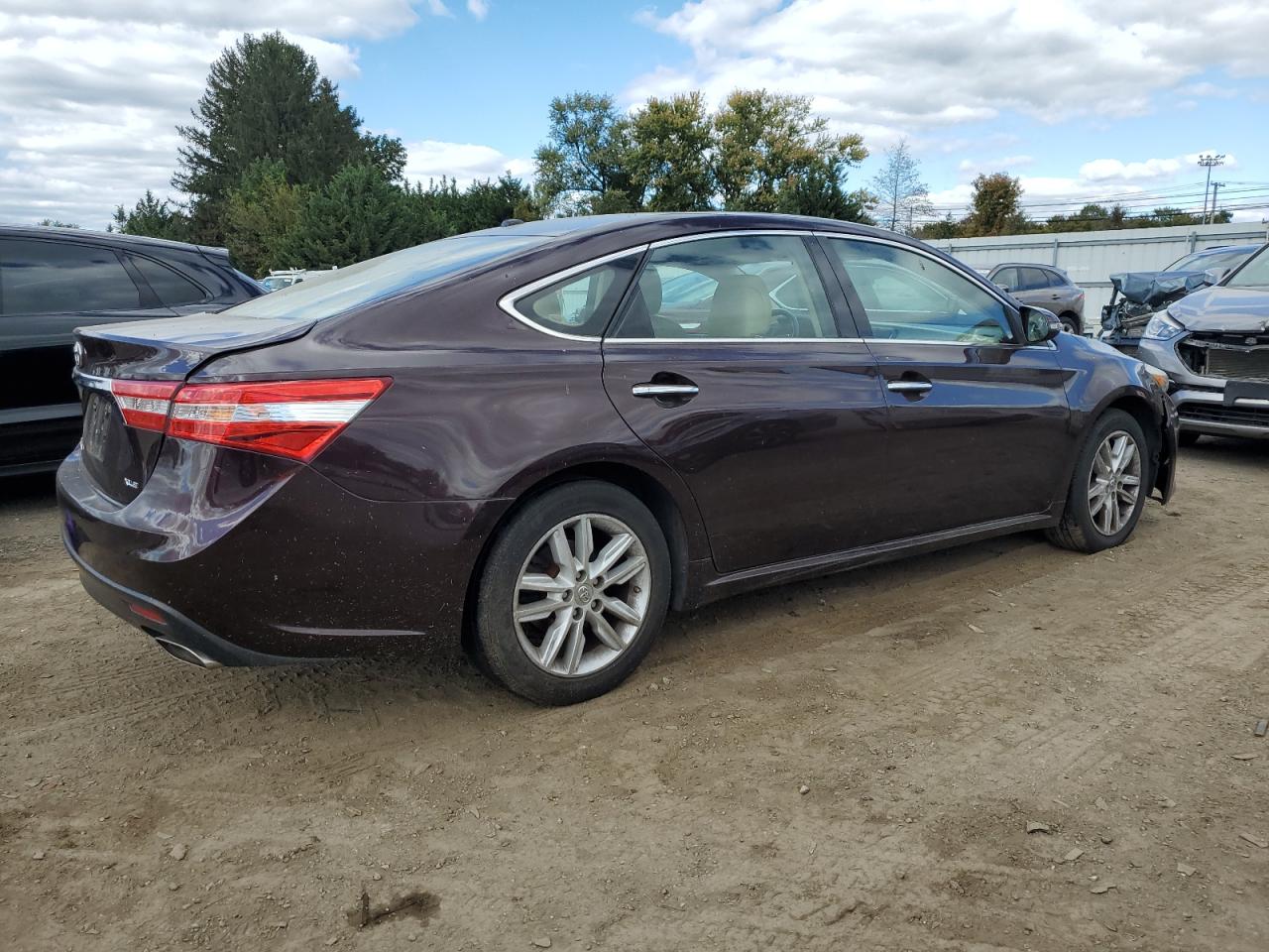 2015 Toyota Avalon Xle VIN: 4T1BK1EBXFU185142 Lot: 85520655