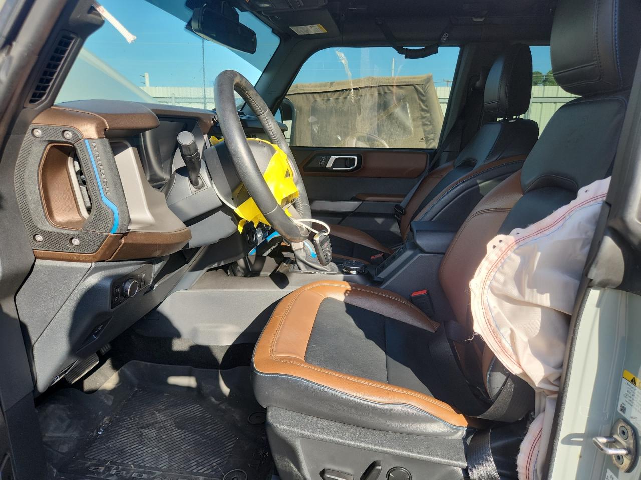 2022 Ford Bronco Base VIN: 1FMEE5DP0NLB31183 Lot: 85745005