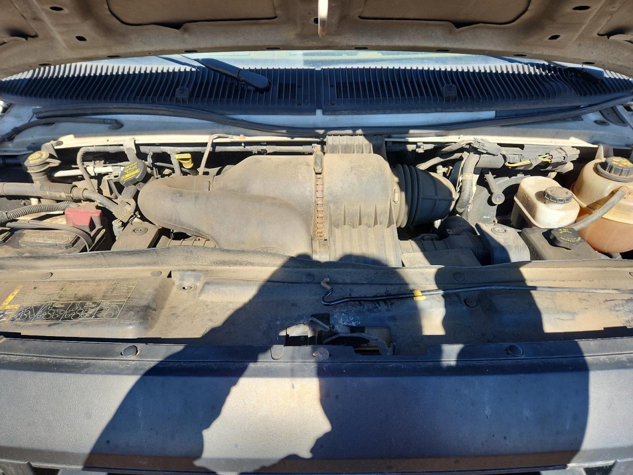 2010 Ford Econol 250 Delivery Van VIN: 1FTNE2EW8ADA15890 Lot: 82547555