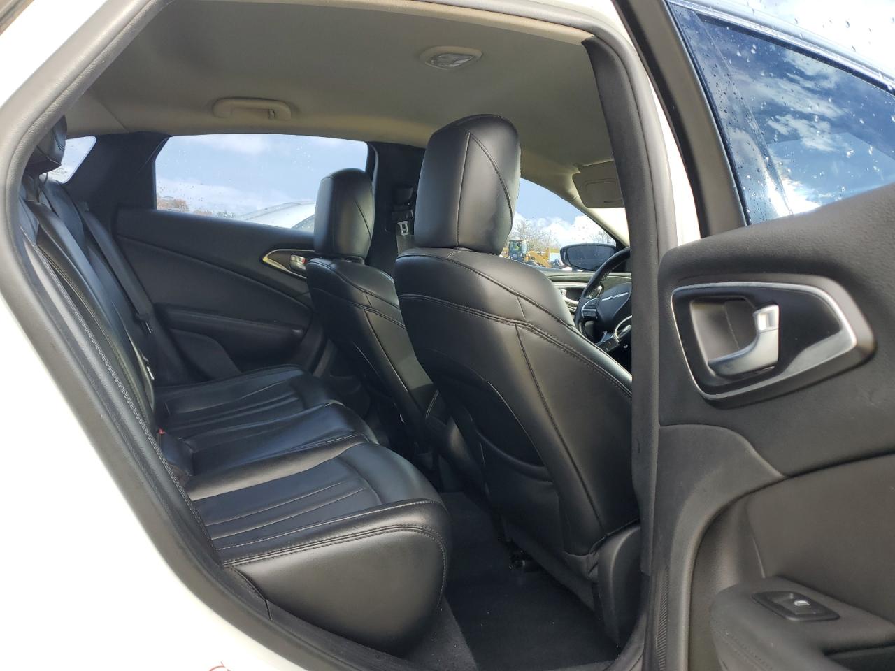 2016 Chrysler 200 Limited VIN: 1C3CCCAB9GN184975 Lot: 82734095