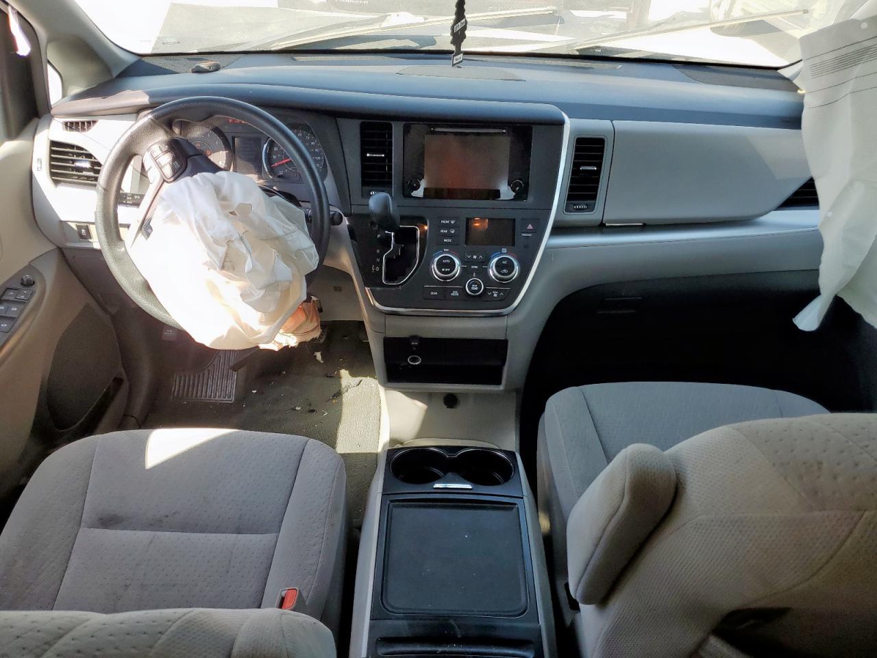 2015 Toyota Sienna Le VIN: 5TDKK3DC7FS665508 Lot: 85684225