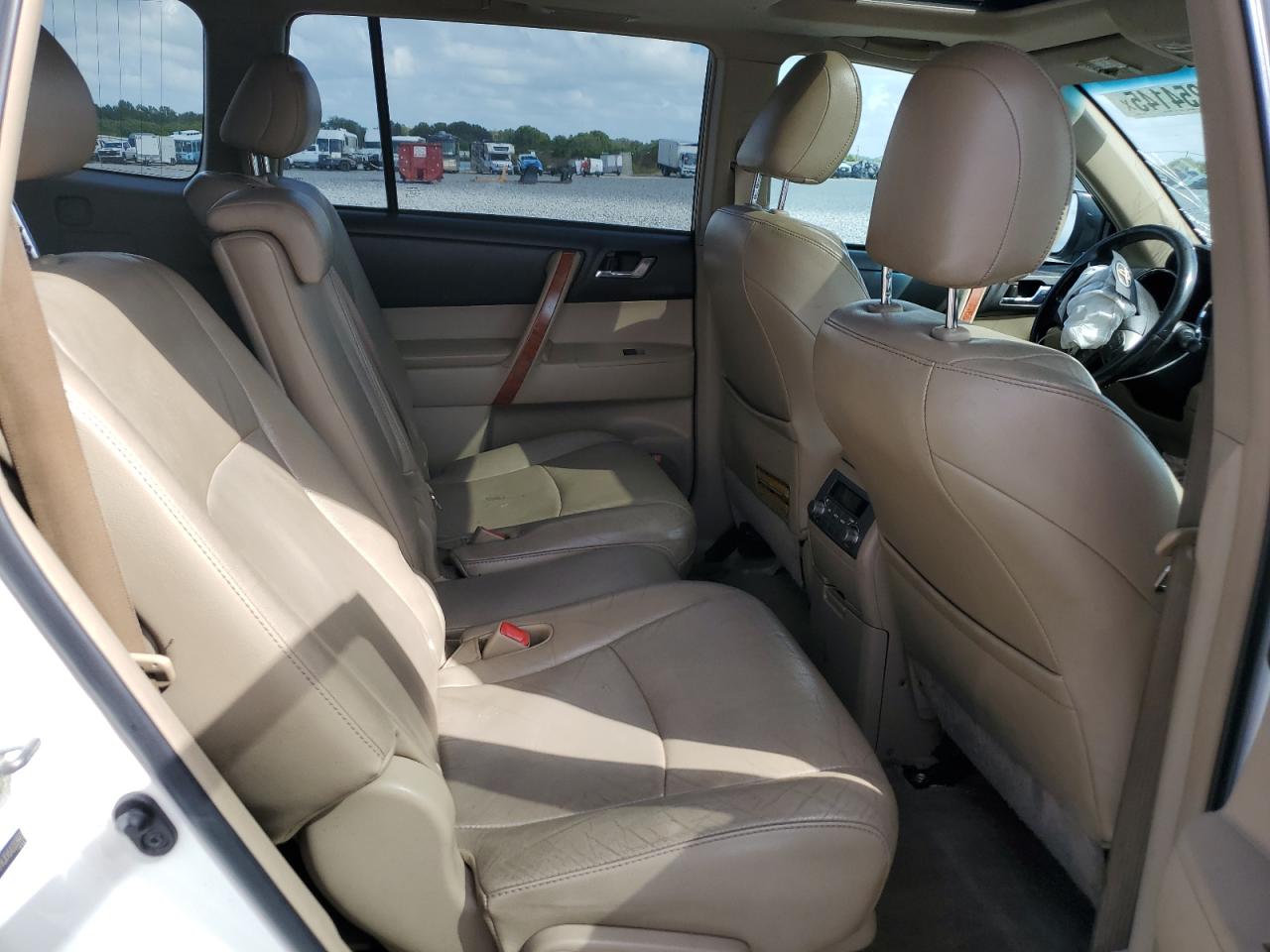 2010 Toyota Highlander Limited VIN: 5TDYK3EH5AS008669 Lot: 82254145