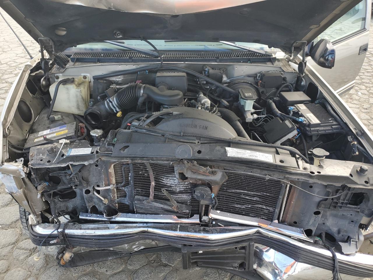 1999 Chevrolet Gmt-400 C1500 VIN: 1GCEC19R0XR127695 Lot: 90730435