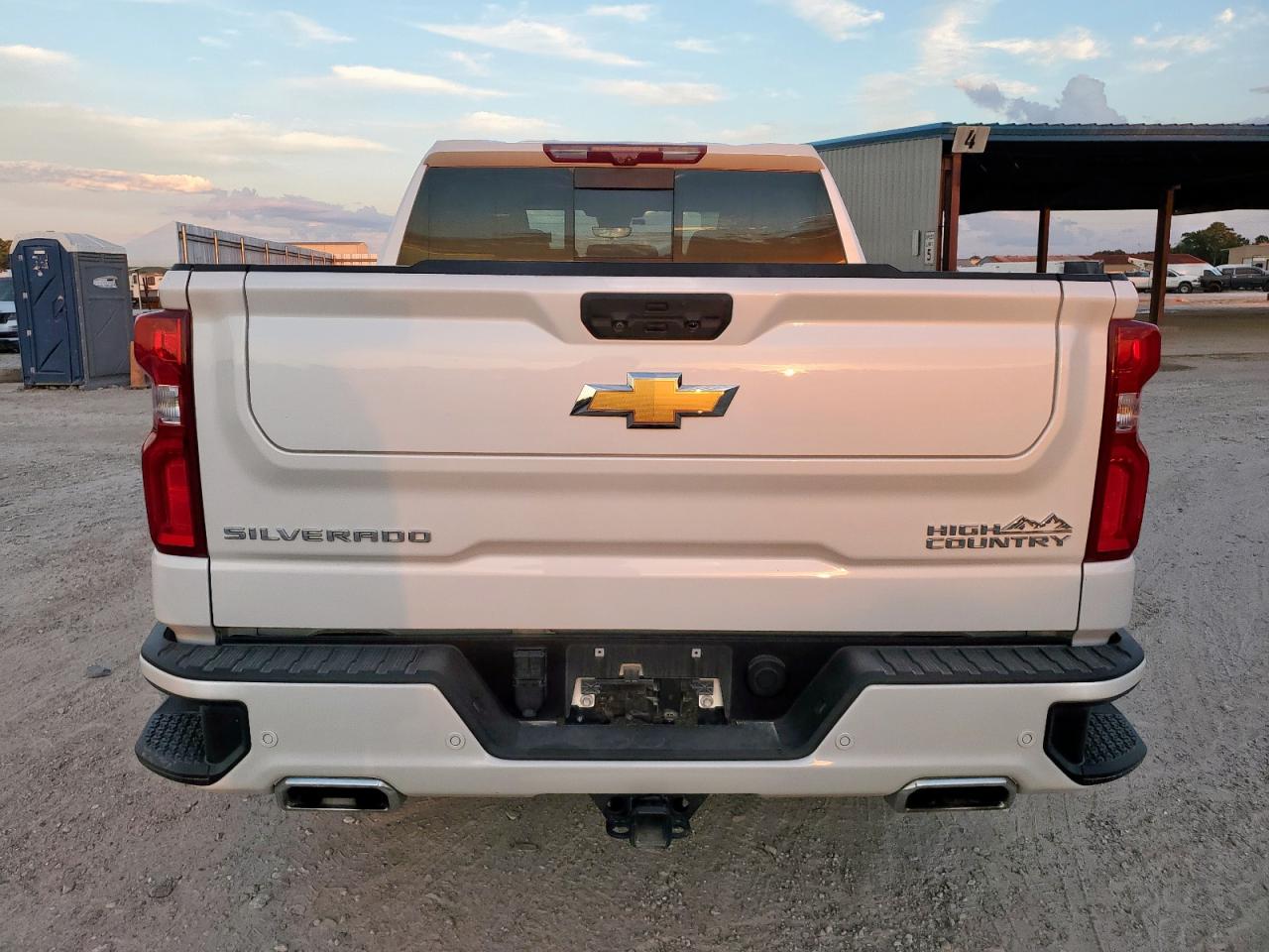 2022 Chevrolet Silverado C1500 High Country VIN: 3GCPAFED1NG522942 Lot: 85318435