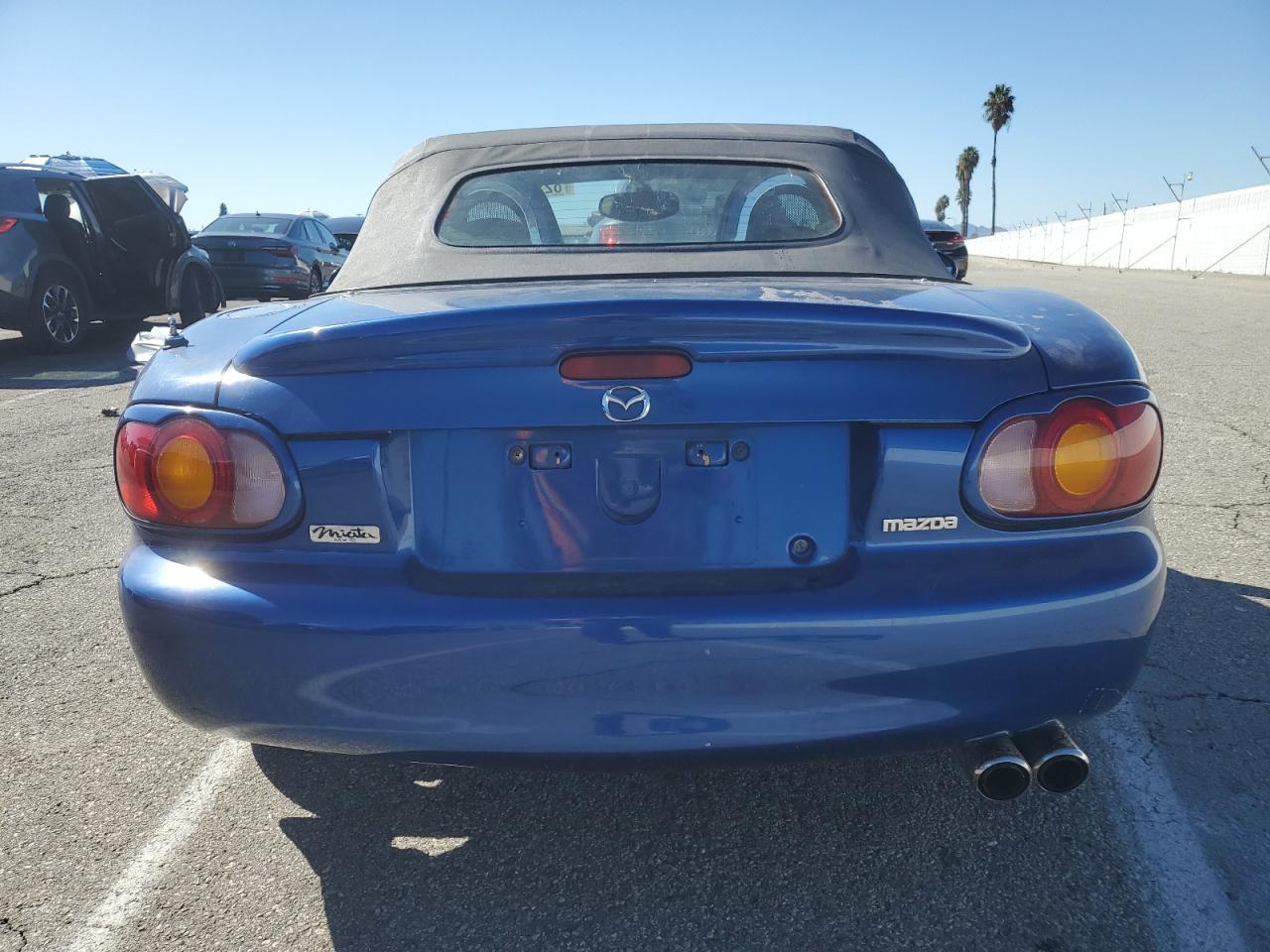 1999 Mazda Mx-5 Miata VIN: JM1NB3530X0135526 Lot: 82547065