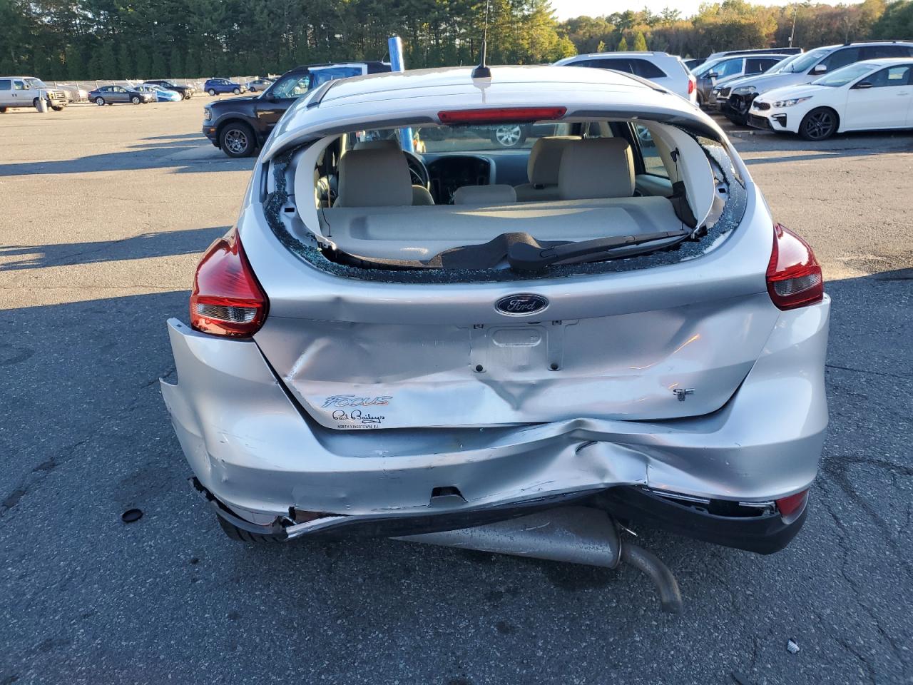 2017 Ford Focus Se VIN: 1FADP3K22HL301222 Lot: 86090425