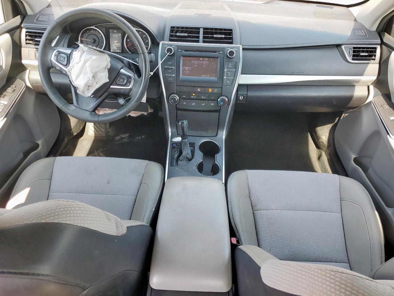 2016 Toyota Camry Le VIN: 4T1BF1FK7GU610157 Lot: 84966075