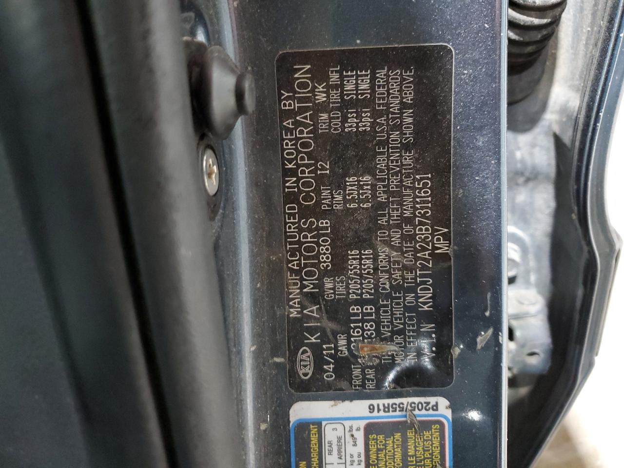 2011 Kia Soul + VIN: KNDJT2A23B7311651 Lot: 84794175