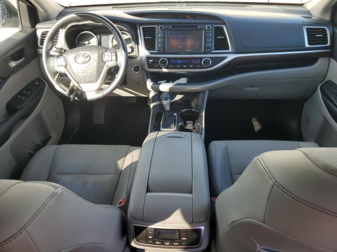 2015 Toyota Highlander Limited VIN: 5TDYKRFH6FS083535 Lot: 84465525