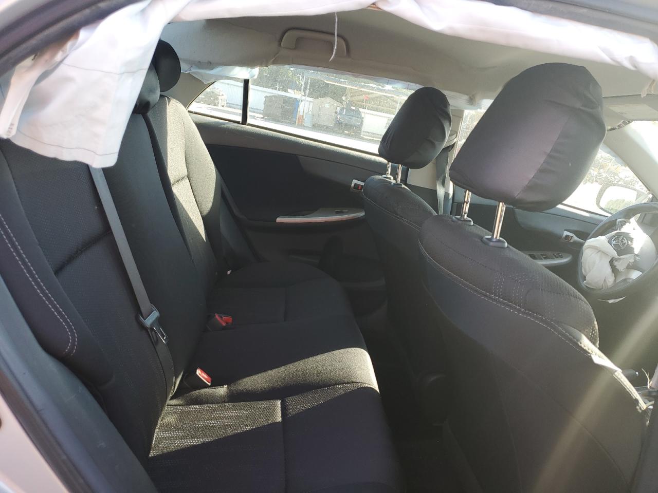 2T1BU4EE8DC112663 2013 Toyota Corolla Base