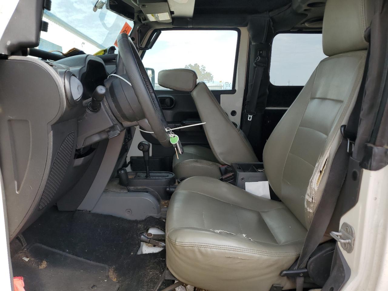 2008 Jeep Wrangler X VIN: 1J4FA24118L627350 Lot: 82374345