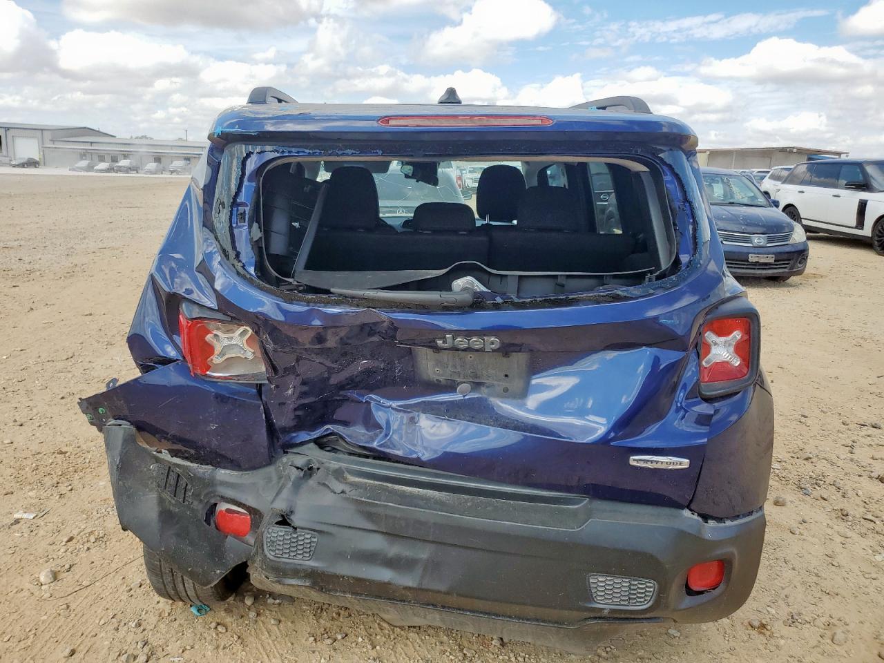 2017 Jeep Renegade Latitude VIN: ZACCJABB0HPF43482 Lot: 84913095