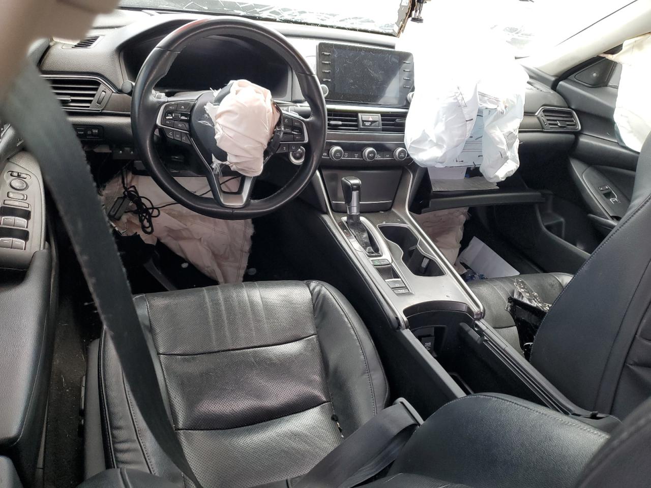 2018 Honda Accord Touring VIN: 1HGCV1F92JA156824 Lot: 85698895