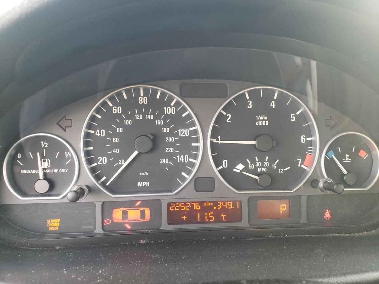 2003 BMW 325 I VIN: WBAET374X3NJ23977 Lot: 90474555